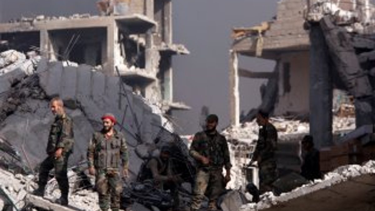 Suriye ABD'ye rağmen Dera'ya saldırdı