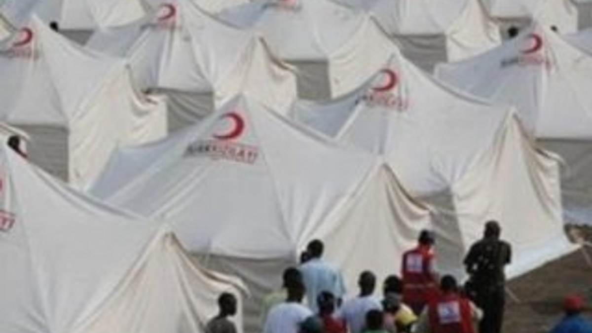 Yemen'de yardım çadırları kuruldu