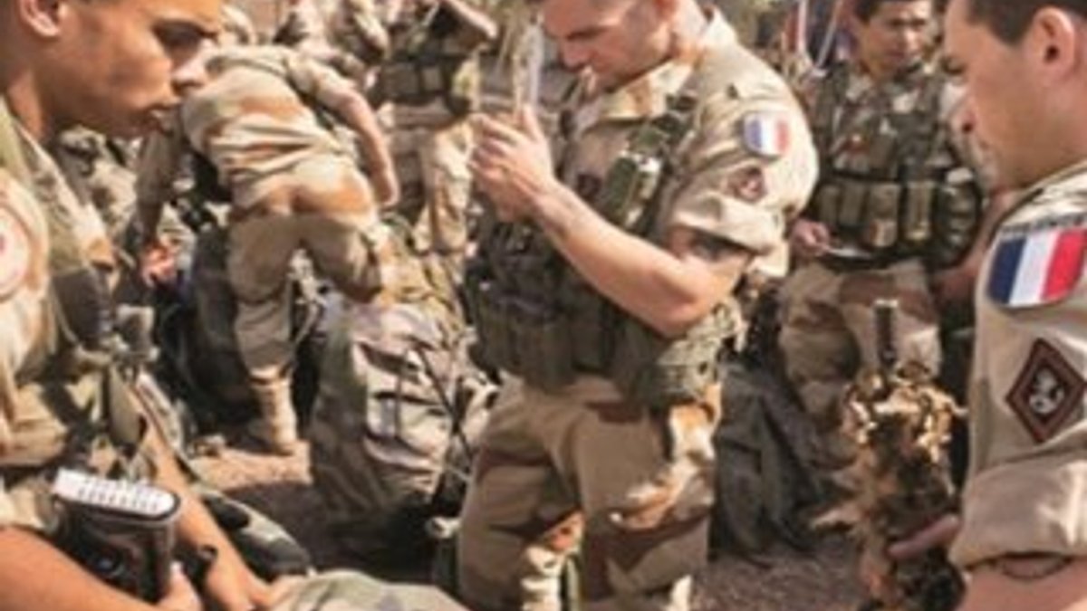 Koalisyon Fransa-YPG iş birliğini itiraf etti