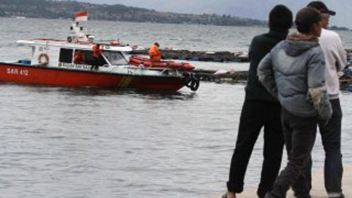 Endonezya'da feribot battı
