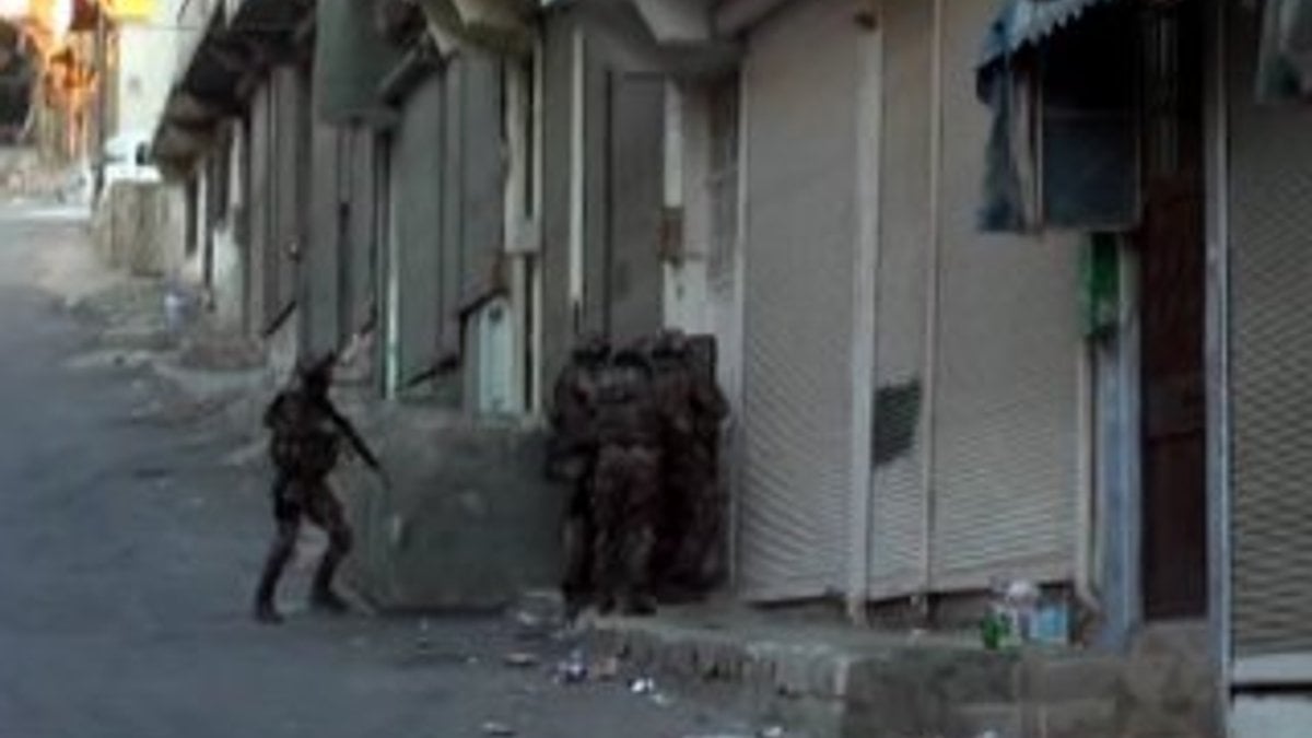 Gaziantep'te miting öncesi terör operasyonu: 12 gözaltı
