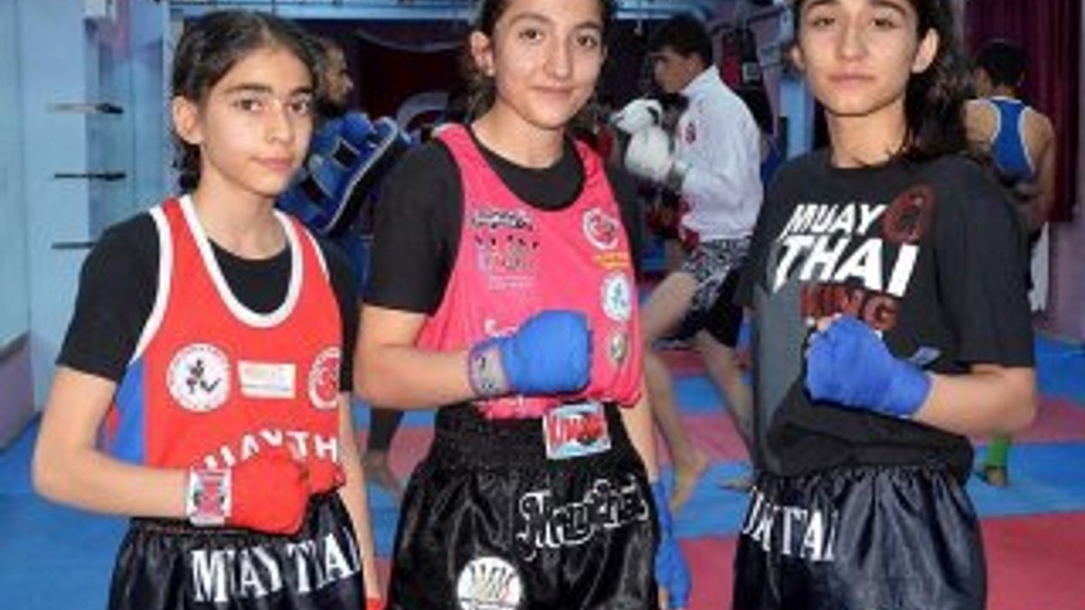 Bitlisli kız kardeşler kick boks ve muay thaide şampiyon