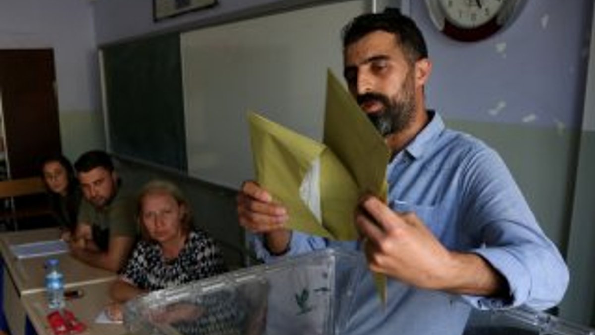 Kayyum atanan belediyelerde HDP'nin oyu düştü