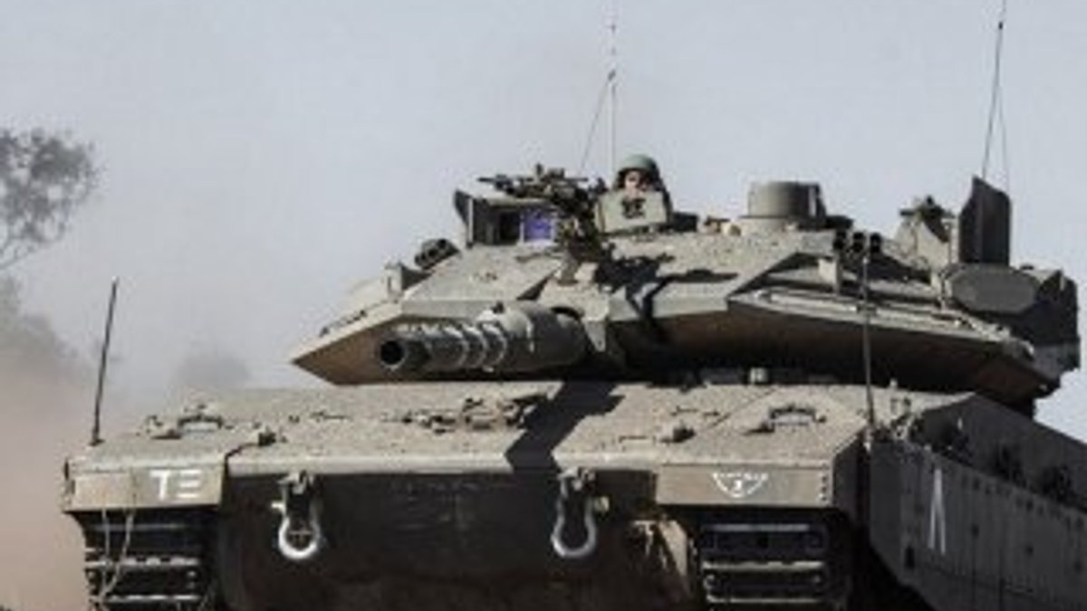 İsrail tanklarını Suriye sınırına yolladı