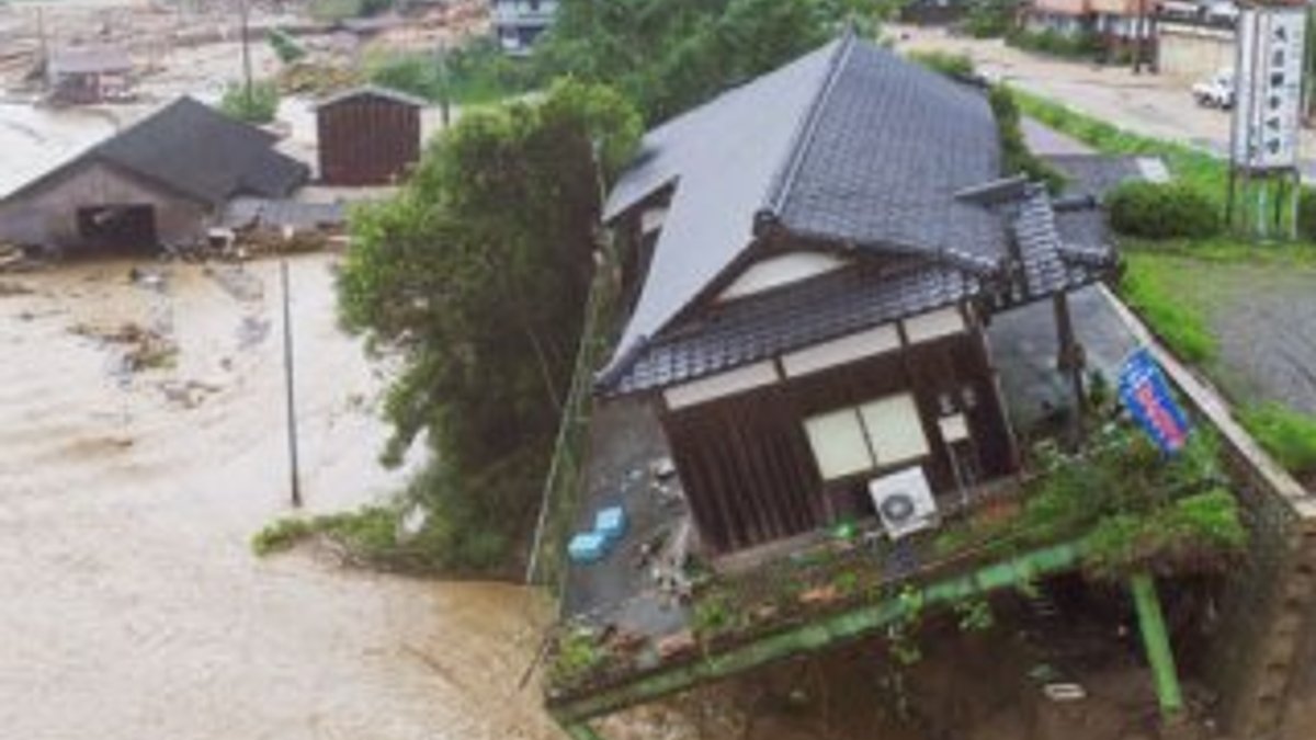 Japonya’da şiddetli yağışlar 1 kişinin ölümüne neden oldu