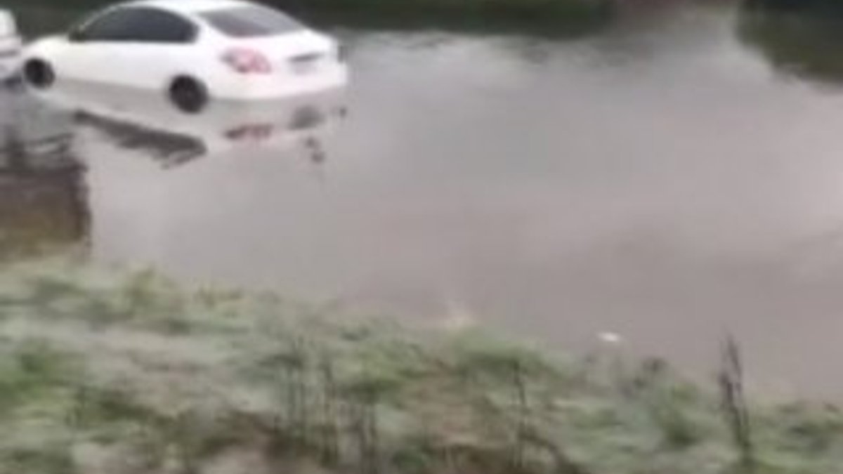 Teksas sular altında kaldı
