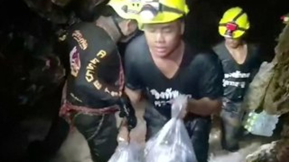 Tayland'daki mağarada bir dalgıç öldü