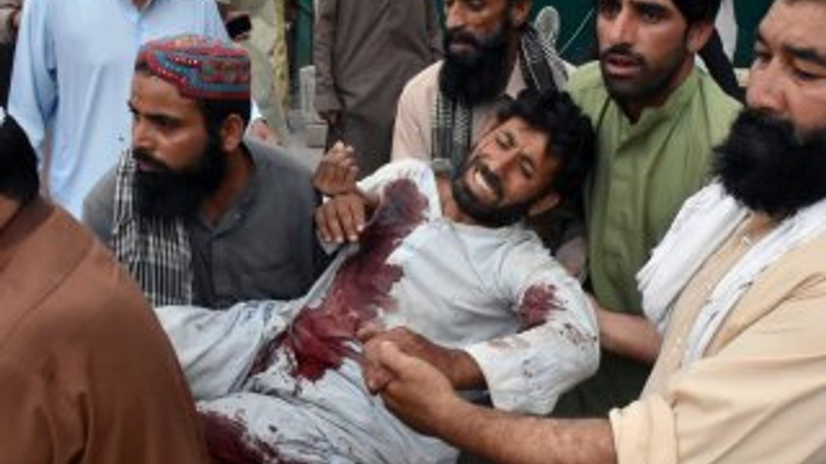 Pakistan'ın kanlı günü: 132 ölü 232 yaralı