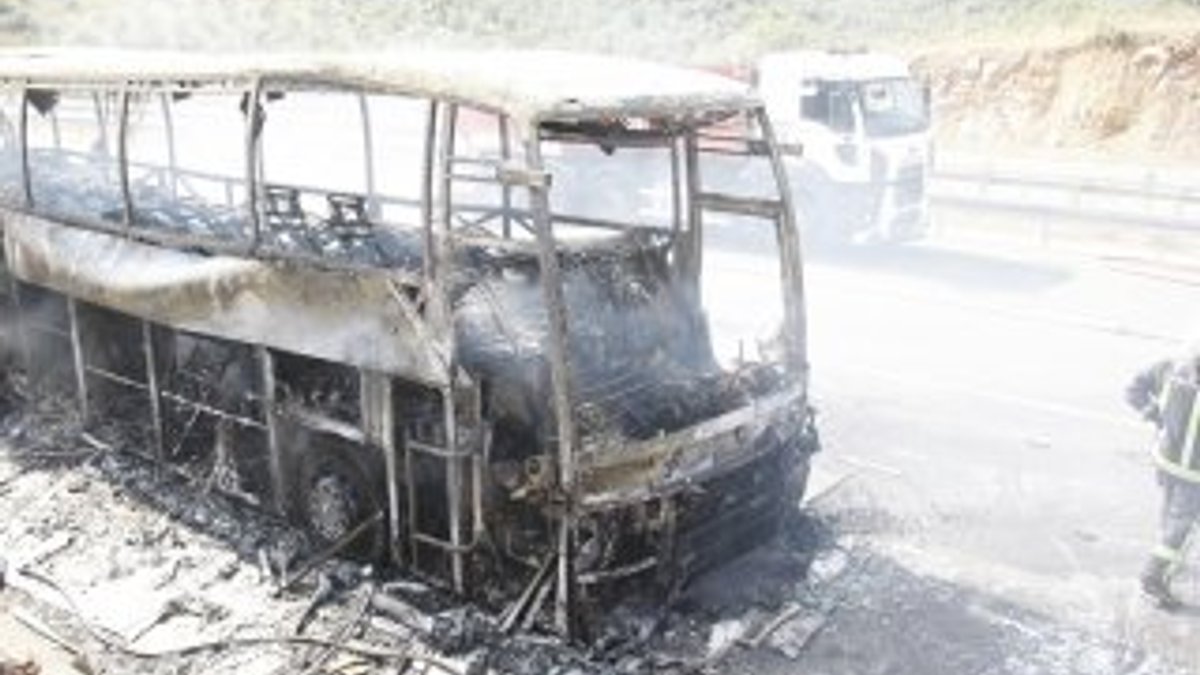 Boş yolcu otobüsü Bursa'da yandı