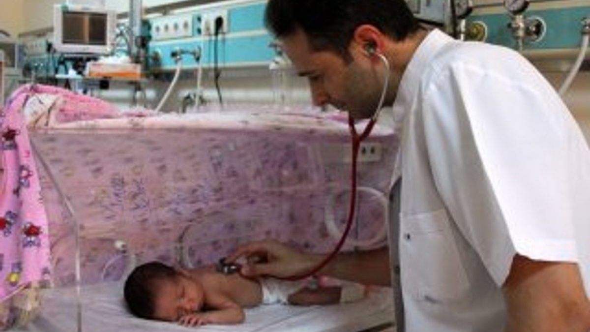 Mersin'de 10 günlük bebek sokağa bırakıldı
