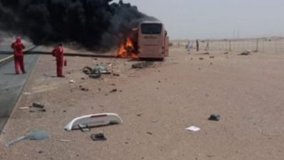 Medine’de Türk hacı adaylarını taşıyan otobüs kaza yaptı