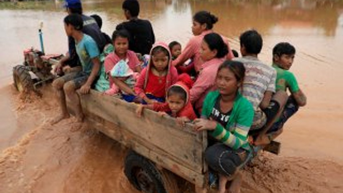 Laos'taki çöken barajdan 11 binden fazla kişi etkilendi