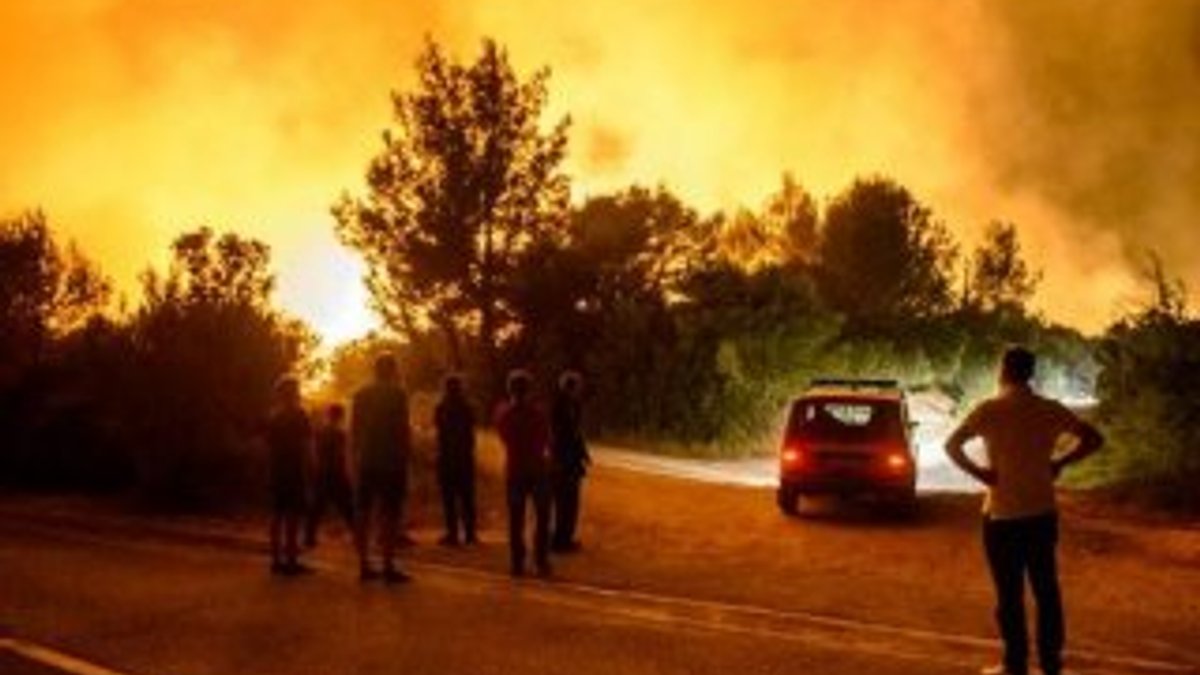 Brezilya'da kamu malına saldırı: Otobüsler ateşe verildi