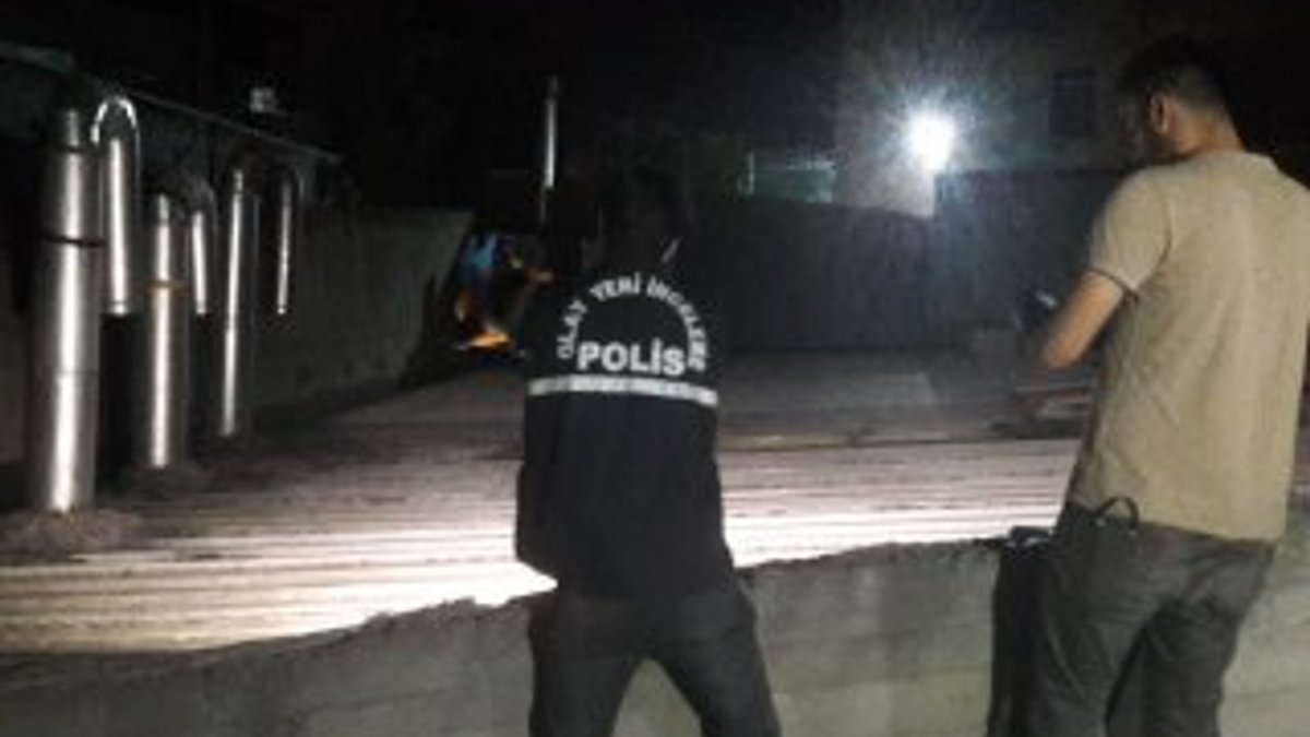 İstanbul'da prefabrik çatı çöktü 63 yaşındaki bekçi öldü