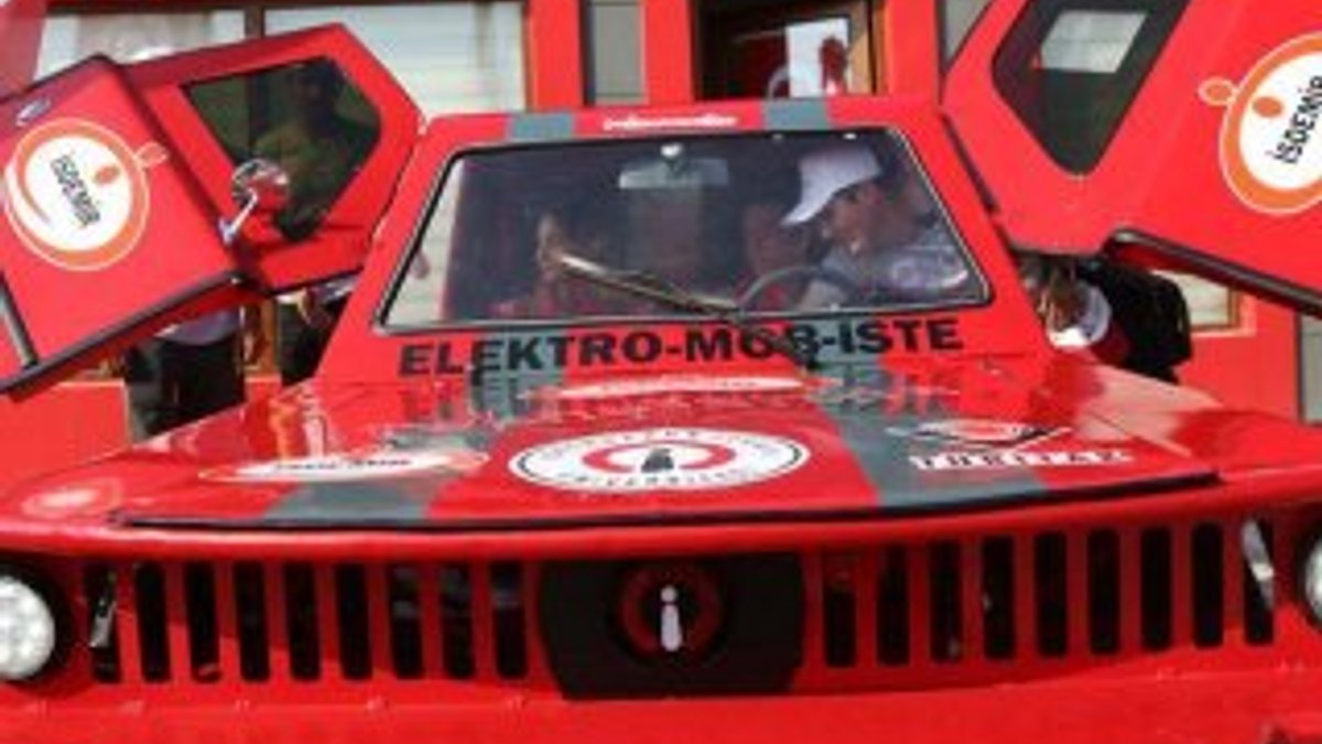 TÜBİTAK yarışması için elektrikli otomobil ürettiler