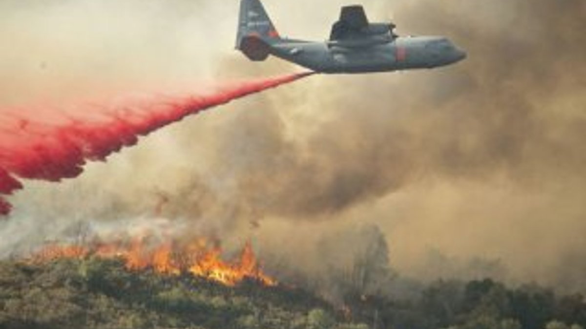 California tarihin en büyük yangınlarıyla mücadele ediyor