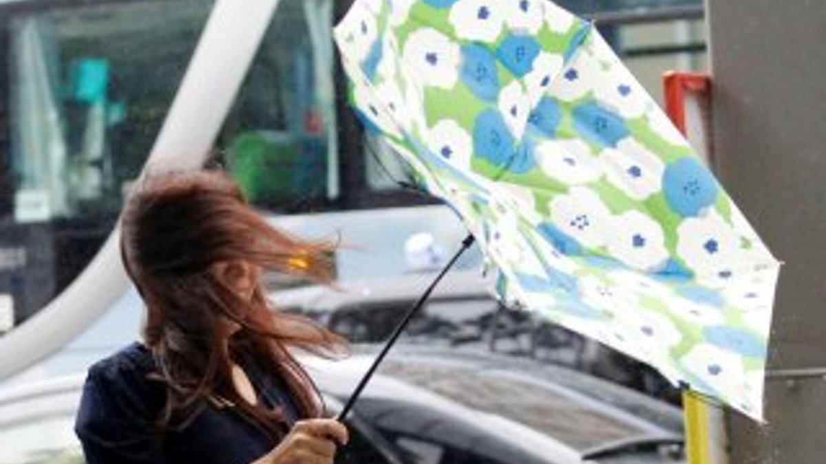 Sıcakların vurduğu Japonya'da şimdi de tayfun alarmı
