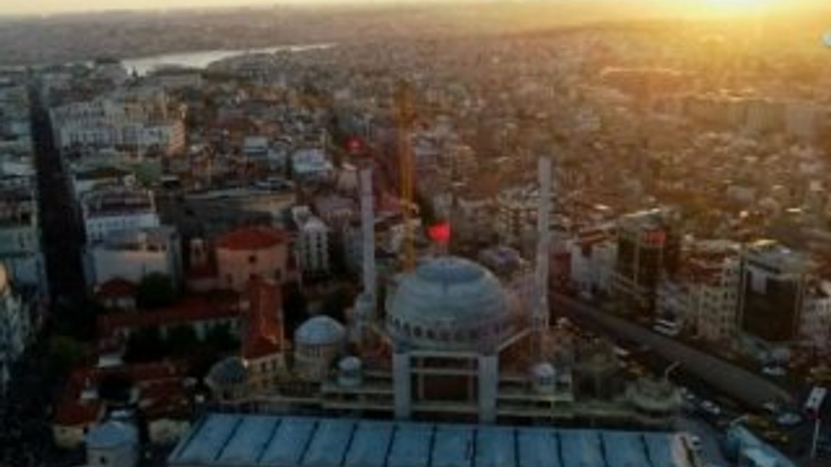 Taksim Camii'nin eşsiz manzarası