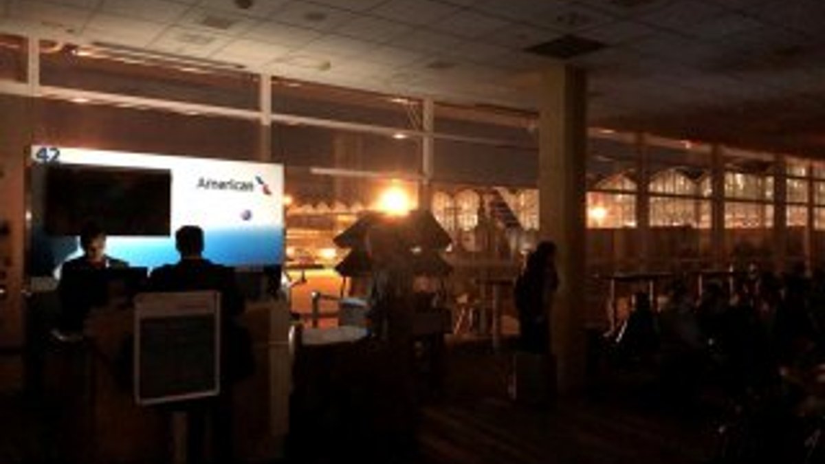 Washington’da havaalanı karanlıkta kaldı