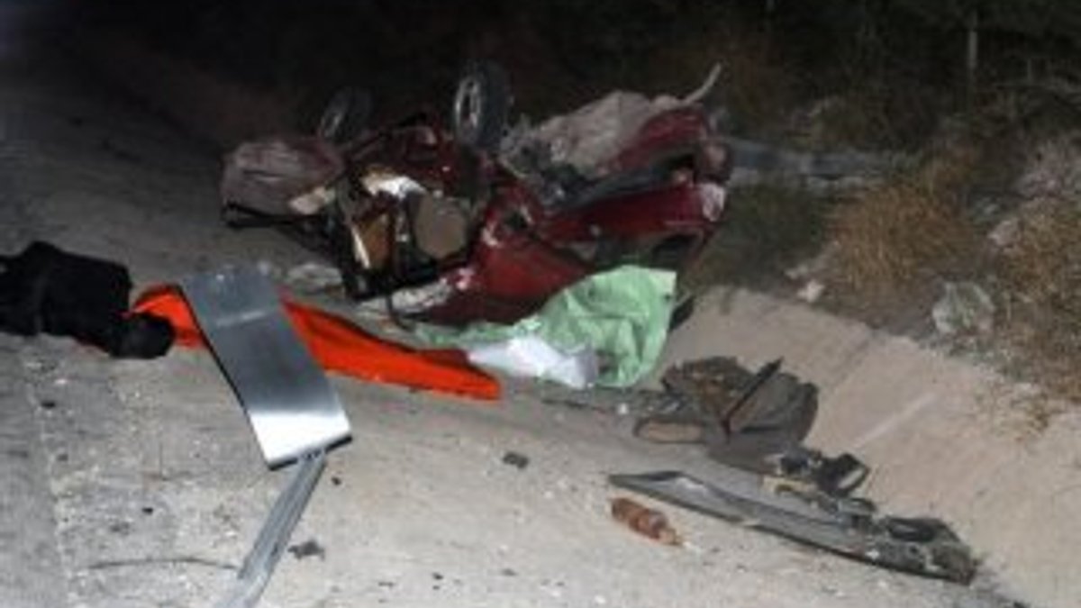 Afyonkarahisar'da kaza: 3 ölü 6 yaralı