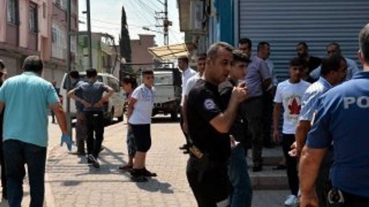 Adana'da iki grup çatıştı, biri çocuk 4 kişi yaralandı