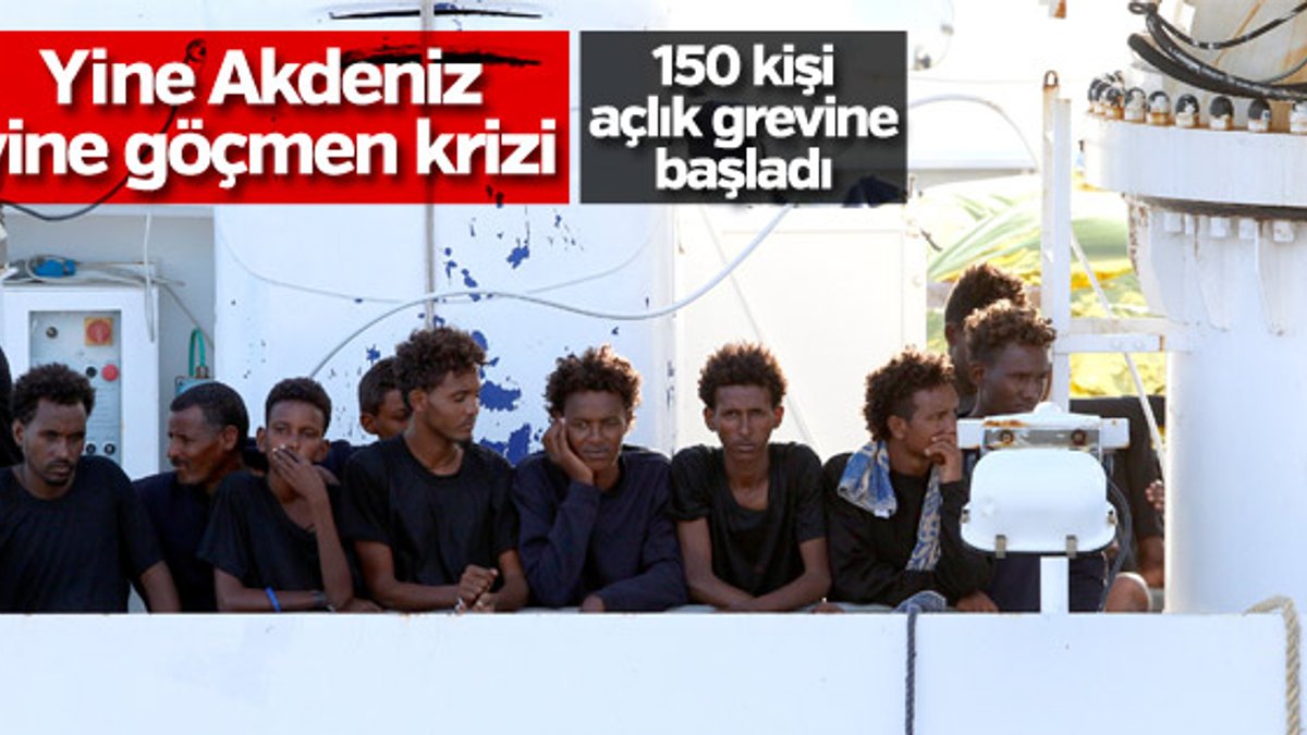 İtalya kıyılarında gemide bekleyen mülteciler çaresiz