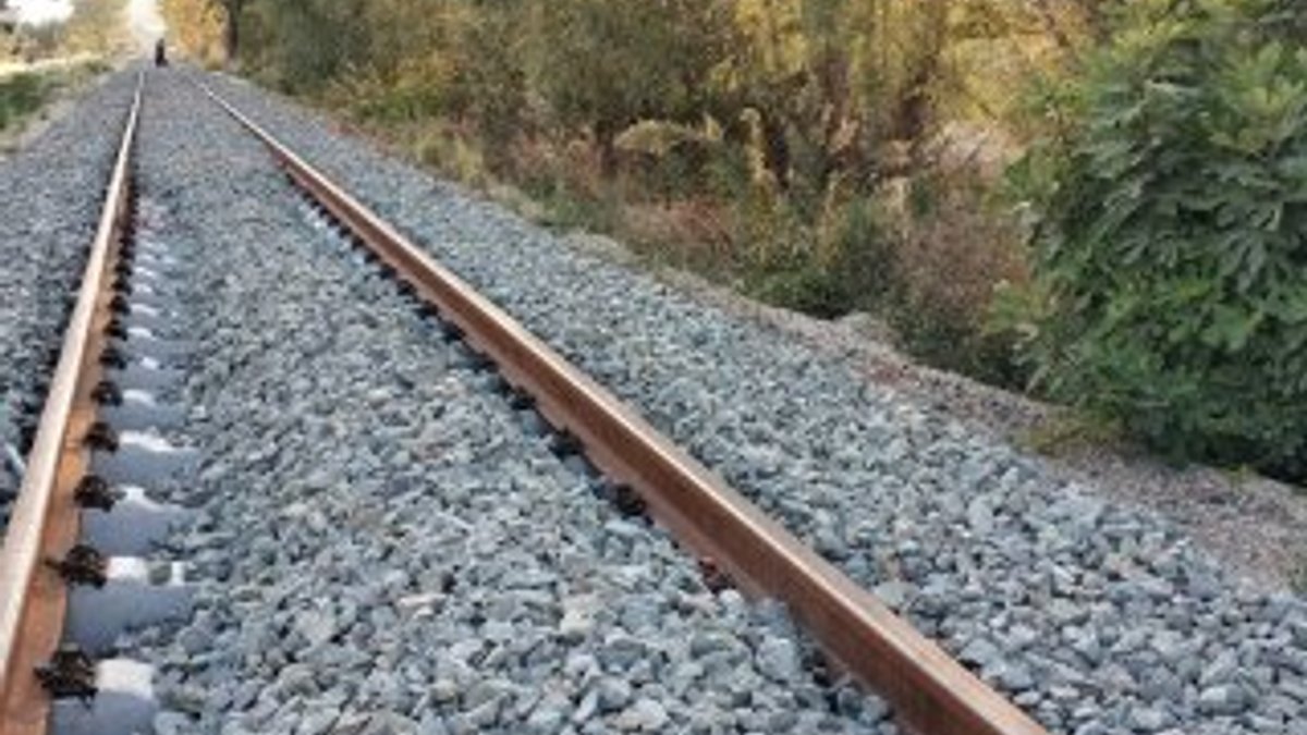 Samsun-Sivas demiryolu hattının aparatlarını çalmak istediler