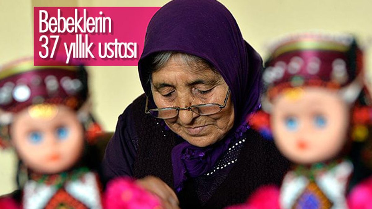 37 yıldır Türkmen kadınını tanıtan bebekleri yapıyor
