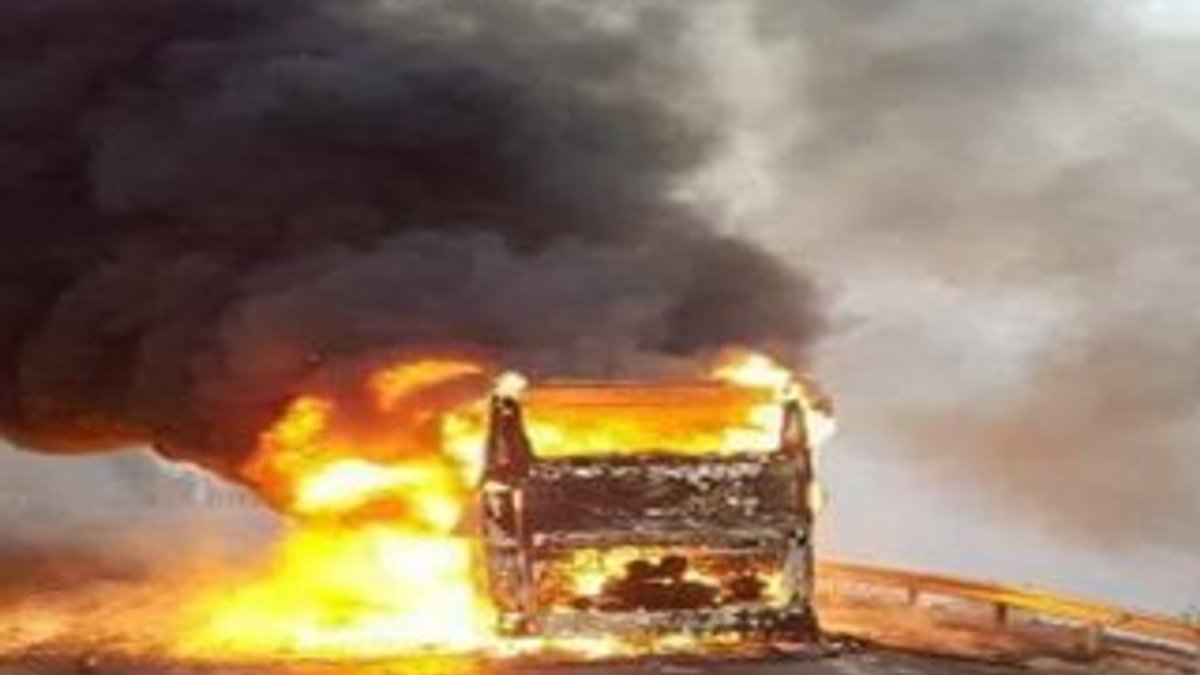 Mersin'de 35 yolcusu bulunan araç kül oldu