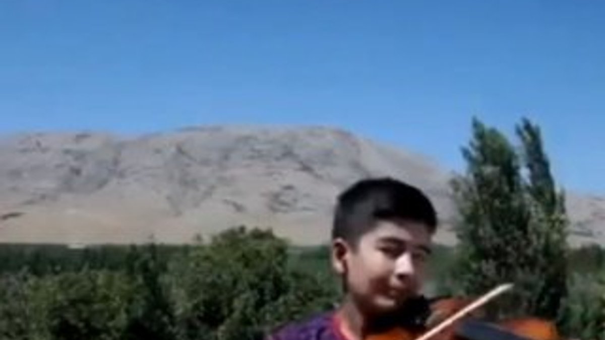Mozart Ödülü alan 13 yaşındaki Ali İnsan