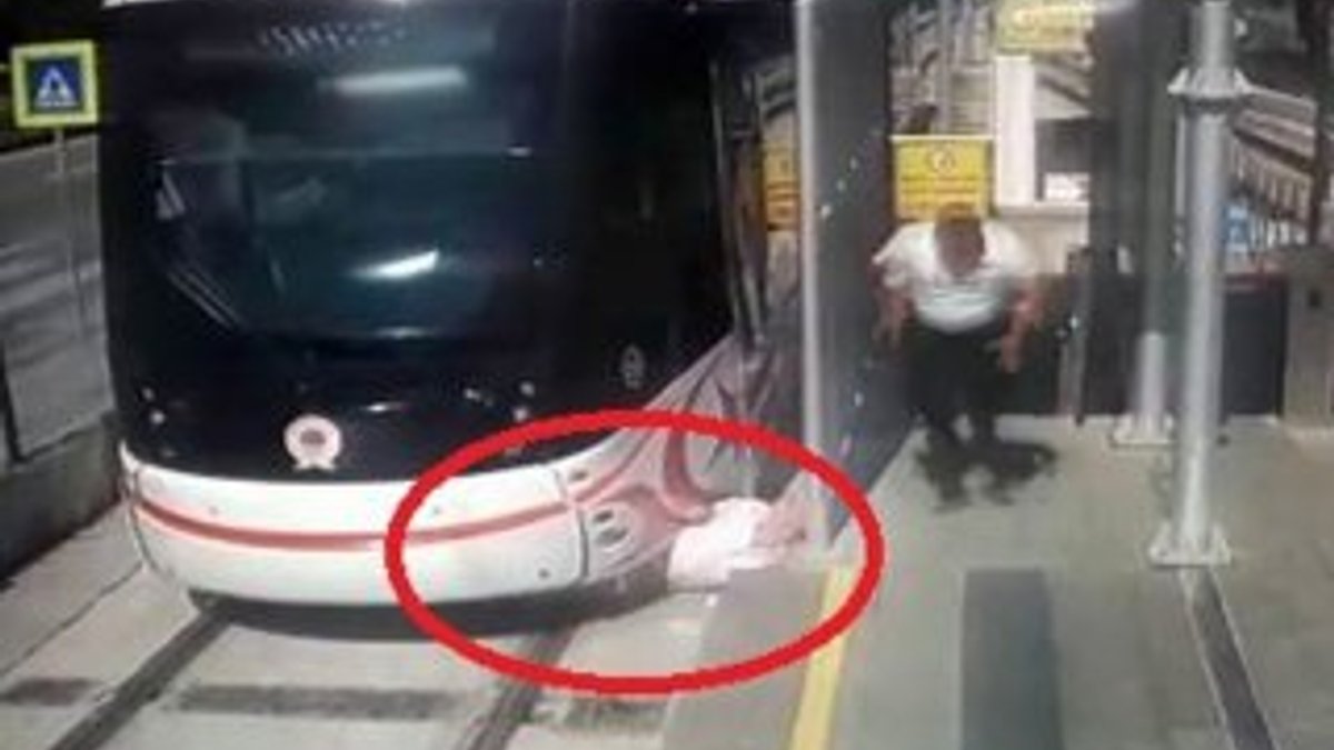 Samsun'da yayaya tramvay çarptı