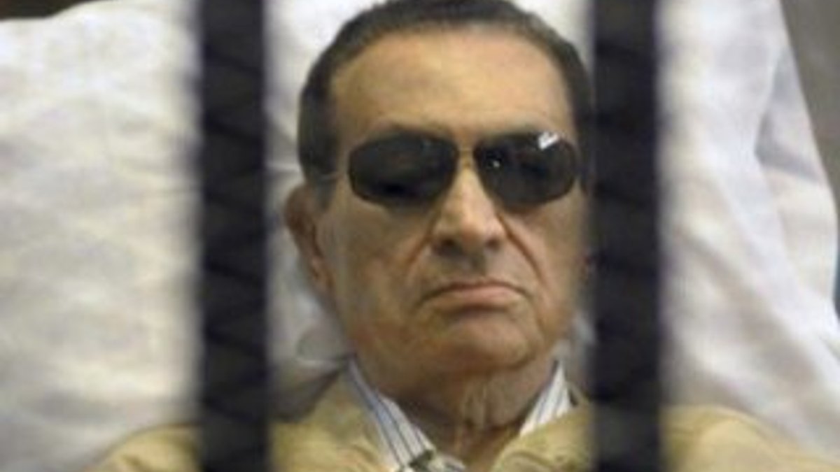 Mısır’da Mübarek’in iki oğlu için gözaltı kararı
