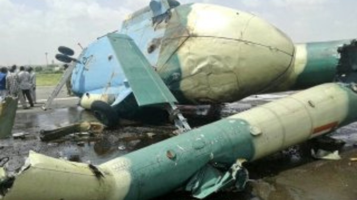 Sudan'da askeri helikopter düştü
