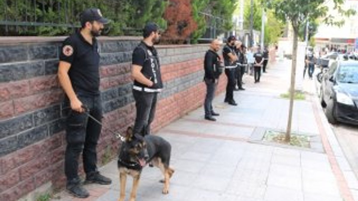 İstanbul'da okul çevrelerinde narkotik uygulaması