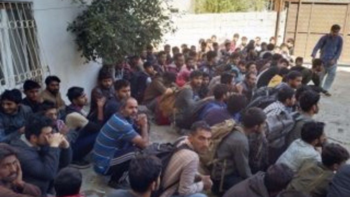 Van'da 140 kaçak göçmen yakalandı