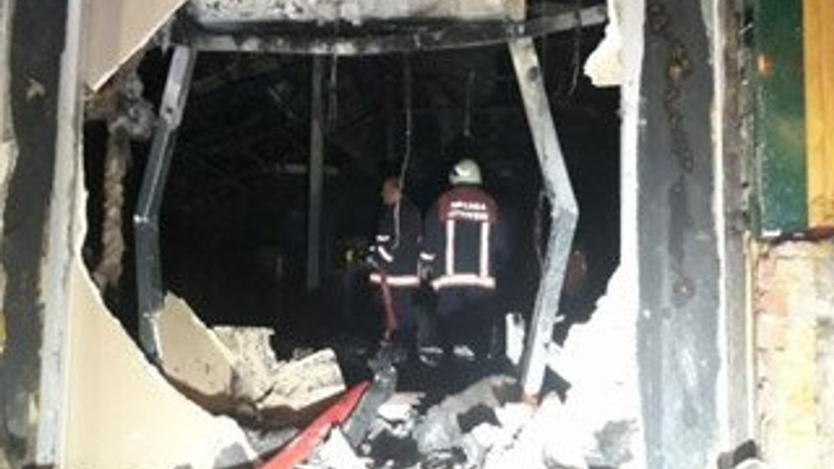 Ankara'da 6 katlı apartmanda yangın