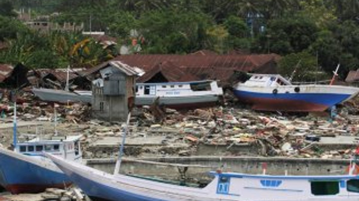 Endonezya'da 152 milyon kişi doğal afet riski altında