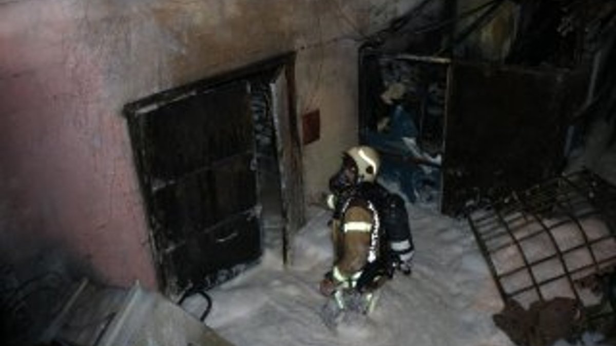 Ümraniye'de fabrika yangını