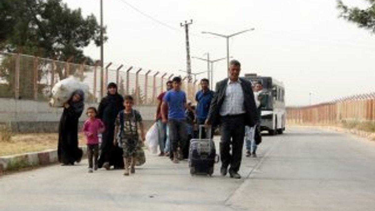 27 bin Suriyeli Türkiye'ye döndü