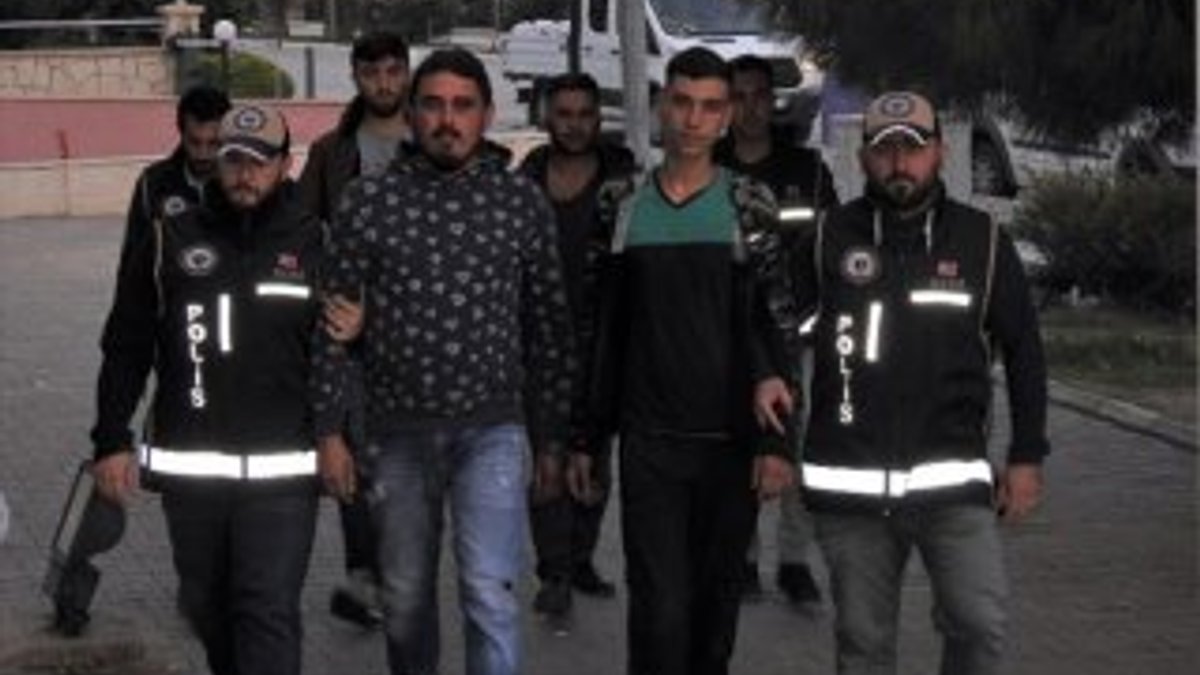 İzmir'de 67 göçmen ve aracılar yakalandı