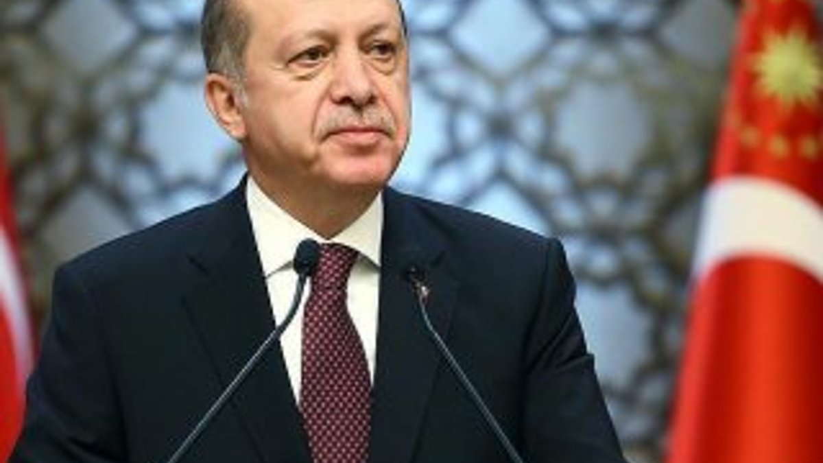 Erdoğan pankart açan öğrencilerle ilgili davayı geri çekti