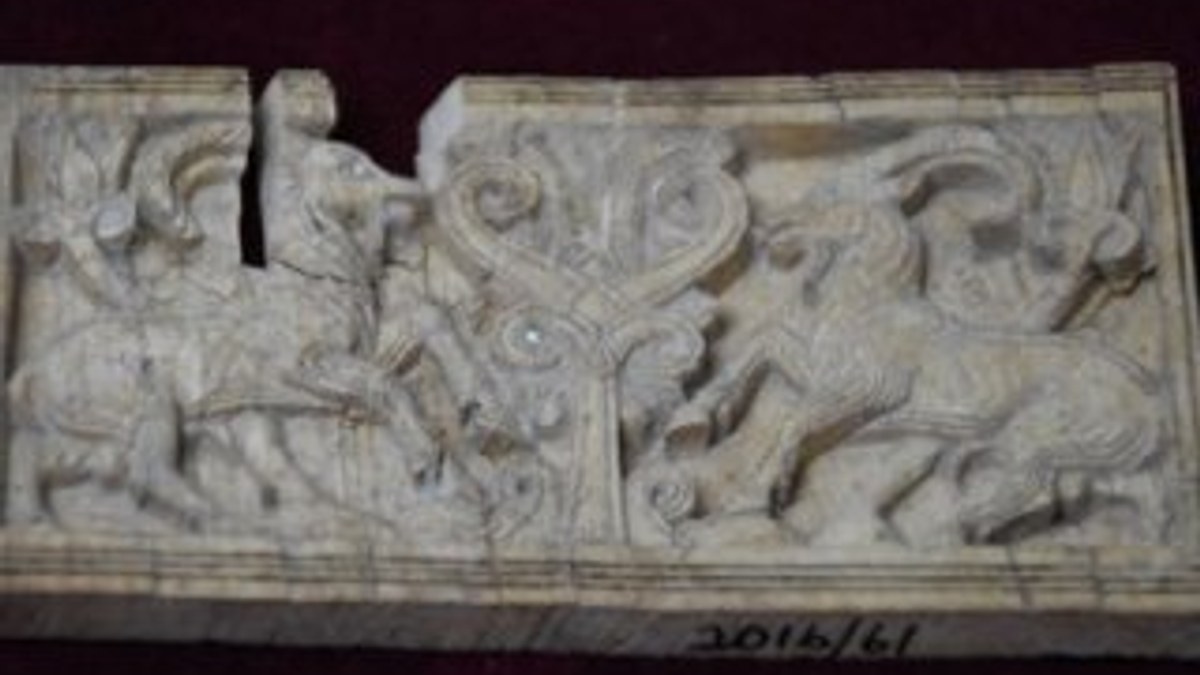 Fil dişi tablet Arslantepe ve Asur arasındaki ilişkiyi