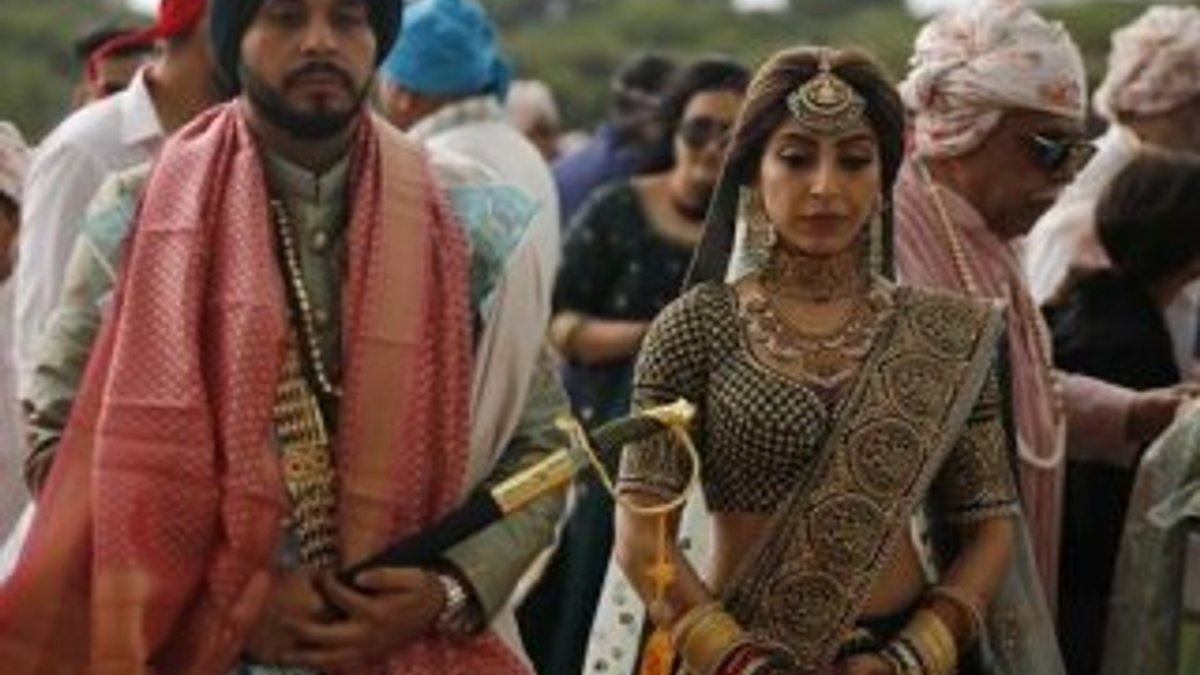 Antalya'da 4 gün 4 gecelik Hint düğünü