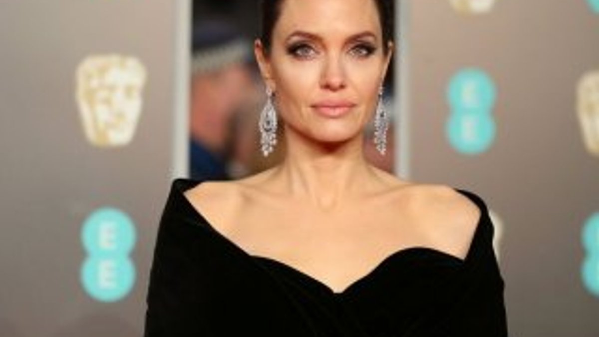 Angelina Jolie'ye ajan suçlaması