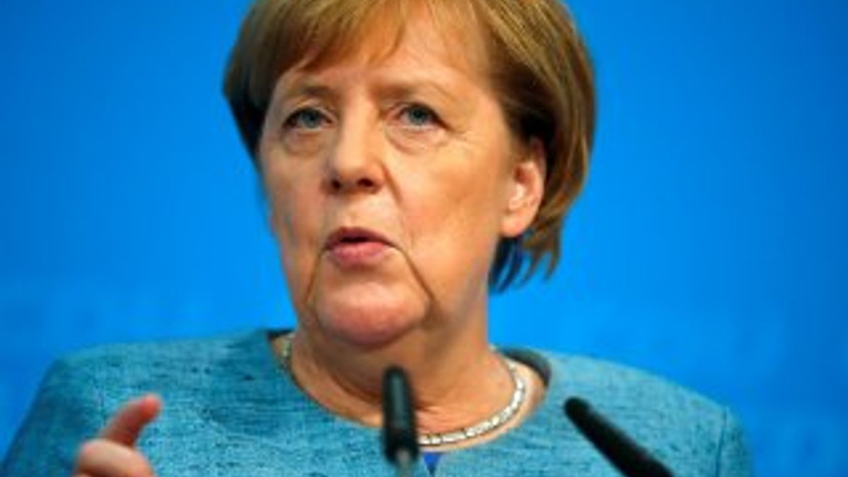 Merkel: Bırakma kararım beni uluslararası politikada zayıflatmaz