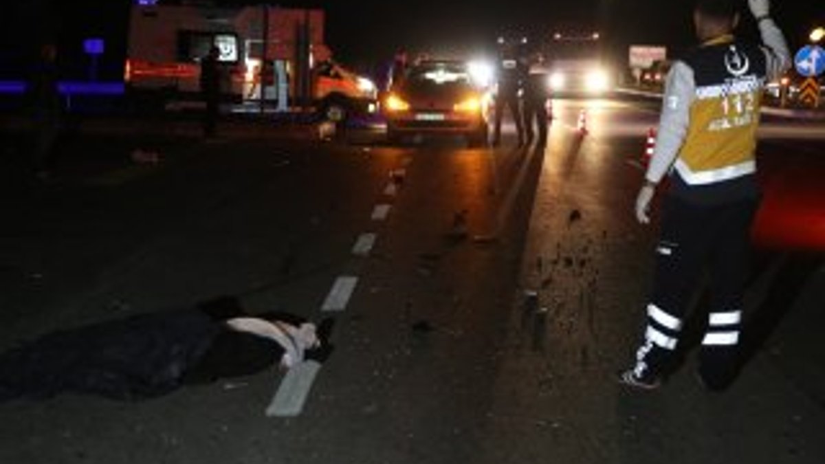 Edirne'de minibüs yayalara çarptı: 2 ölü