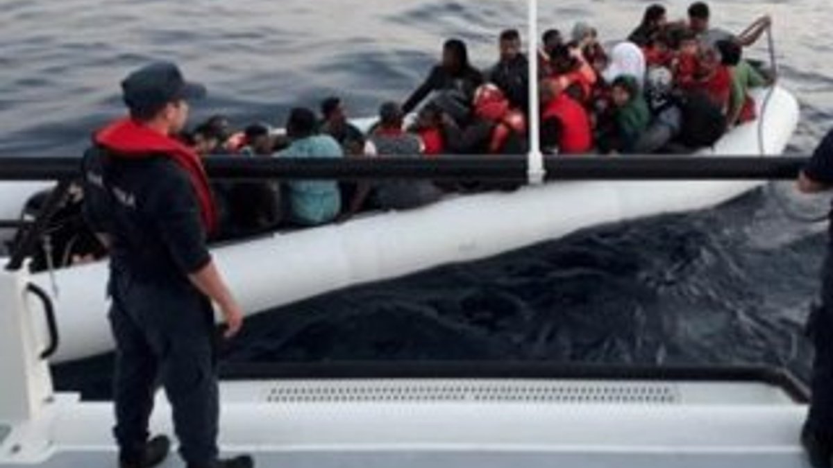 İzmir'de 27 düzensiz göçmen yakalandı