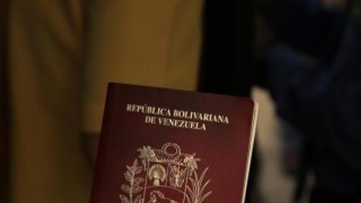 Ülkesini terkeden Venezuelalı sayısı 3 milyona ulaştı