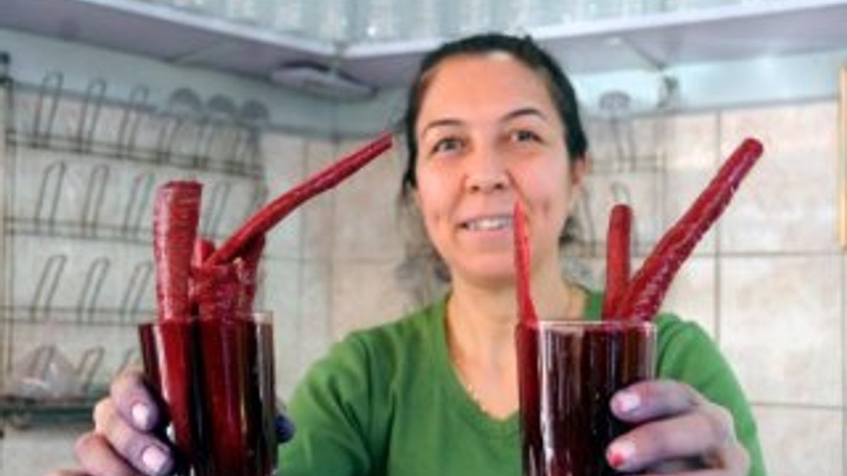 ‘Şalgamcı Abla', 35 yıldır şalgam suyu satıyor