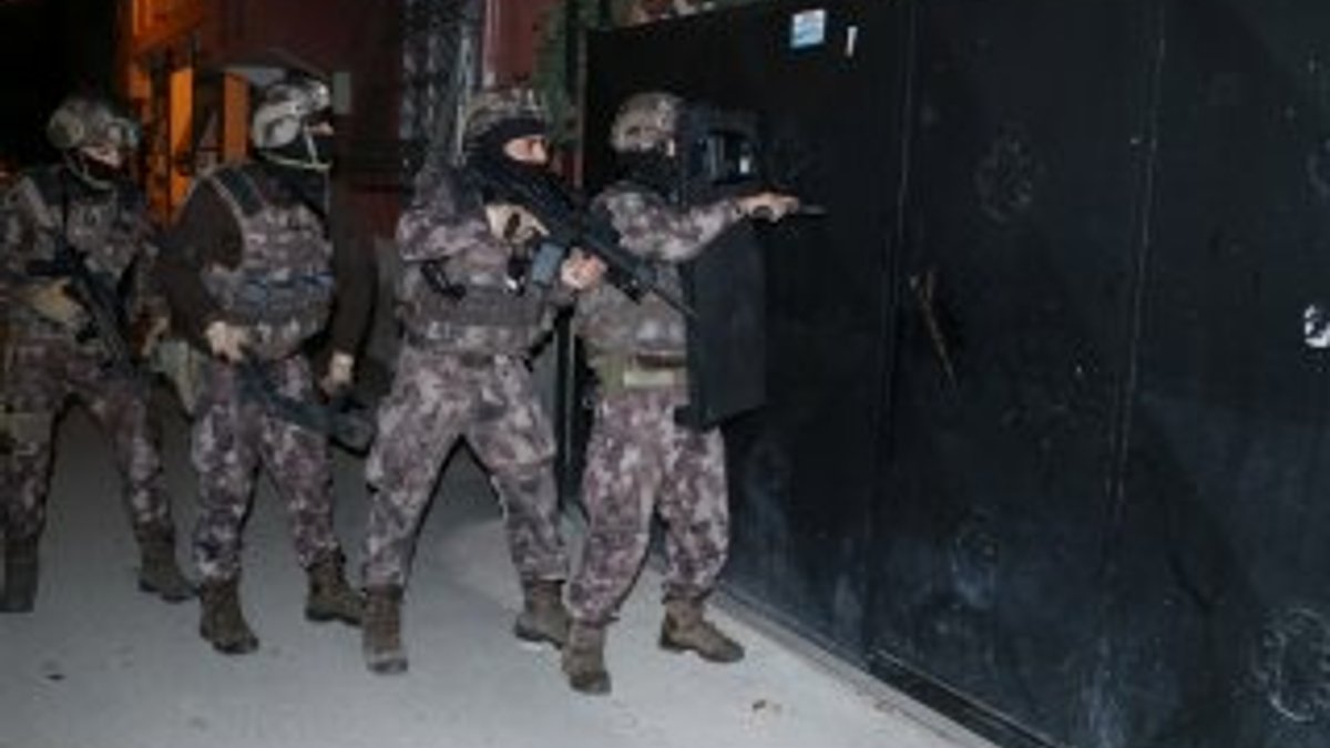 İzmir'de terör örgütünün hücre evine operasyon